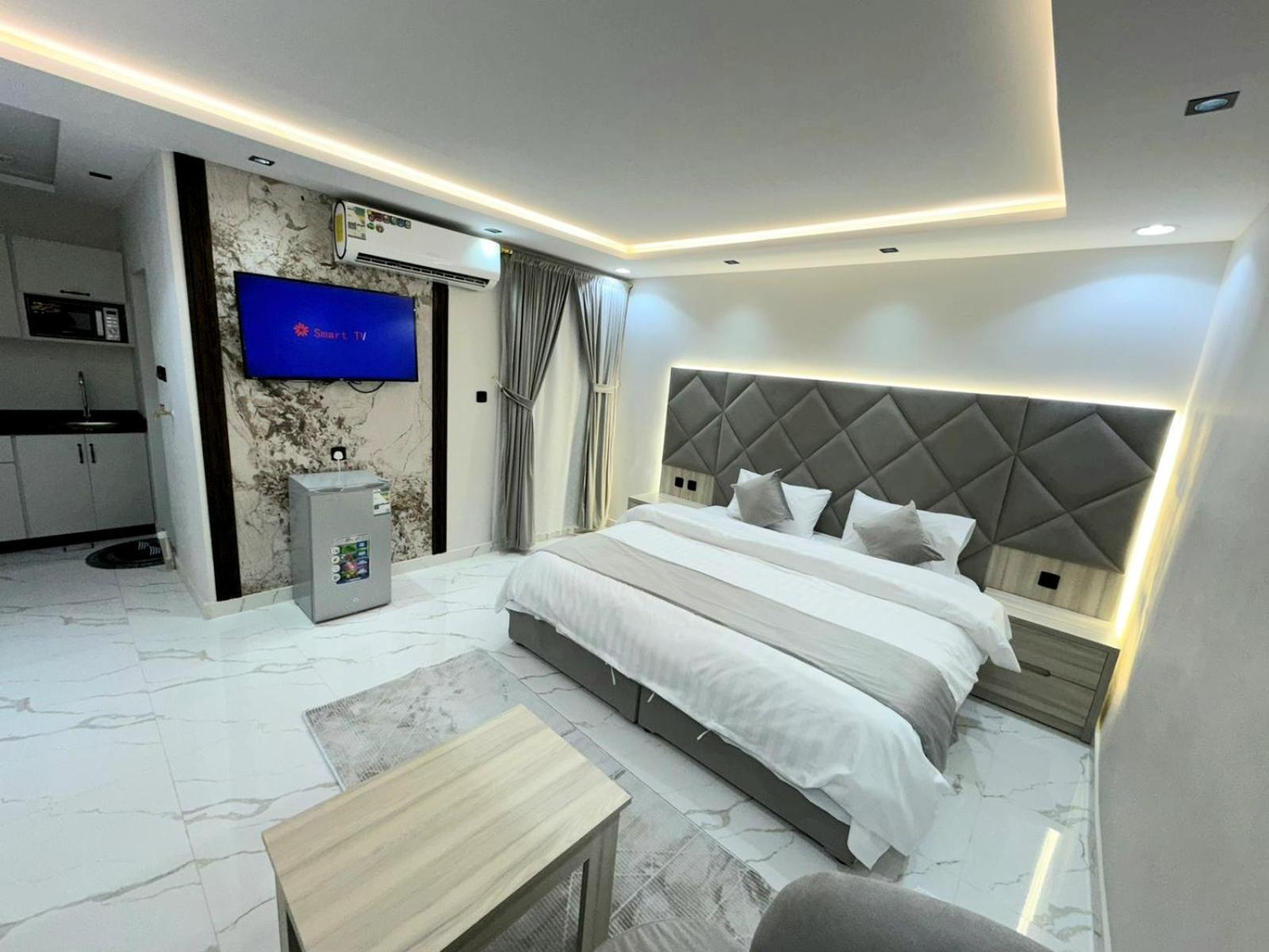 Apartment مفروشه العليا *